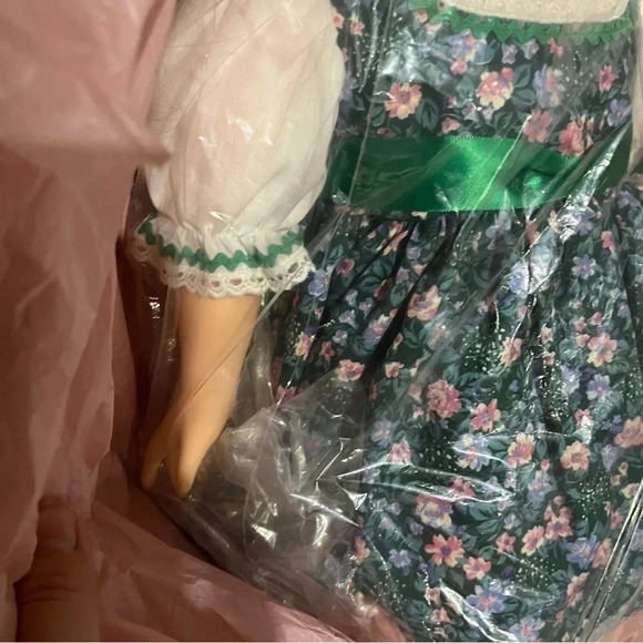 20" Madame Alexander Jessica Doll 20 vinyl and cloth Original Box and Hand Tag - Picture 5 of 9